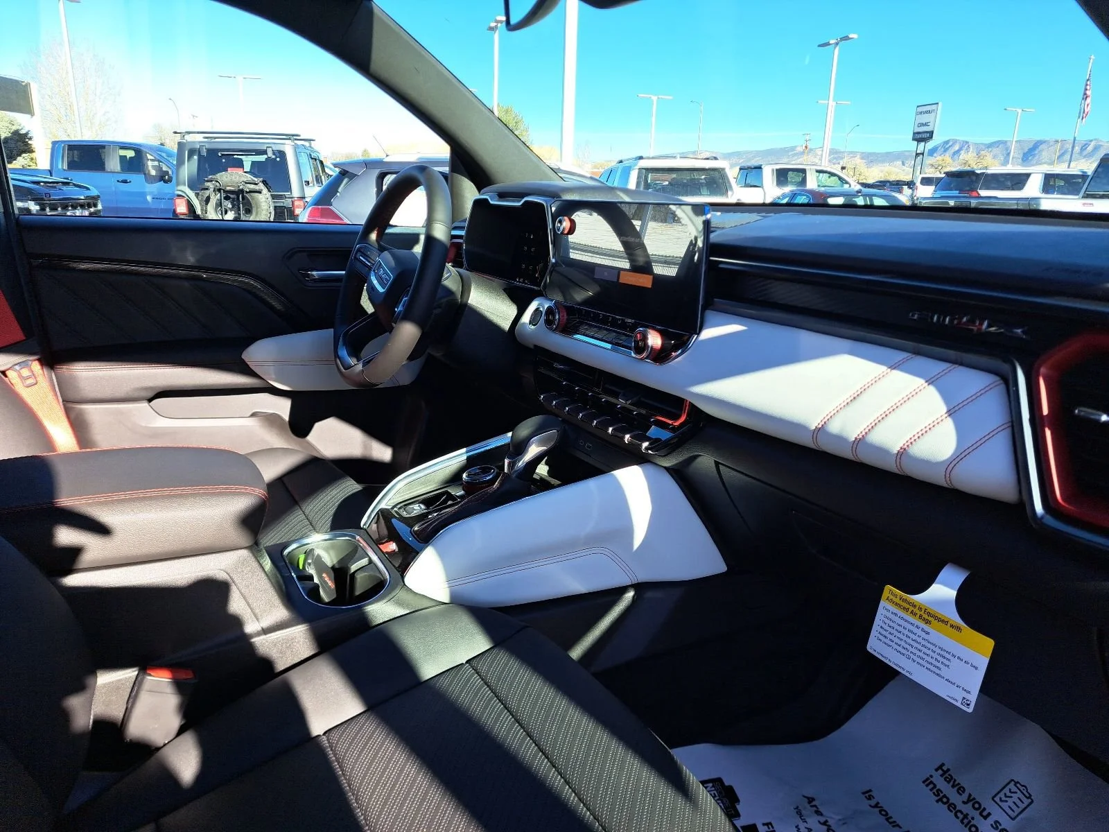 2026 GMC Canyon AT4X - Photo 34