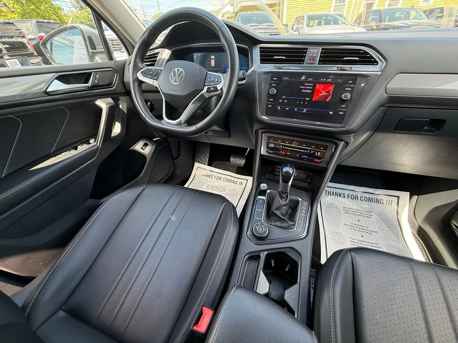 Used 2022 Silver Volkswagen 2.0T SE image 3