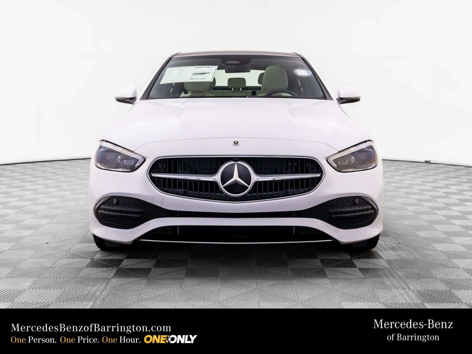 New 2026 MANUFAKTUR Moonlight White Metallic Mercedes-Benz C 300 image 10