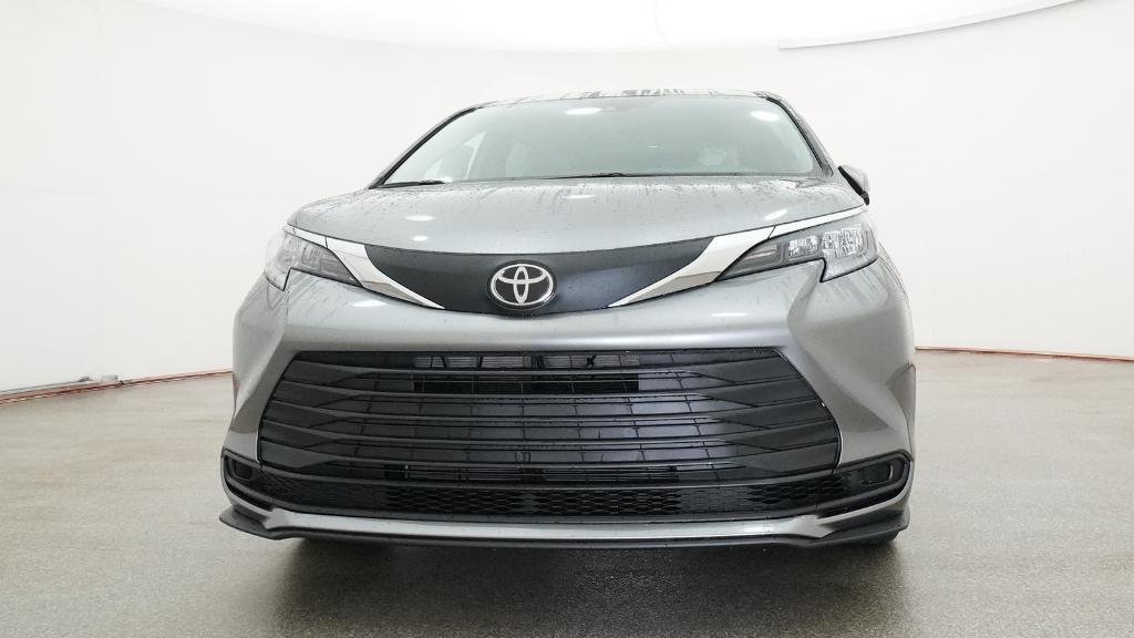 New 2026 Heavy Metallic Toyota LE image 6