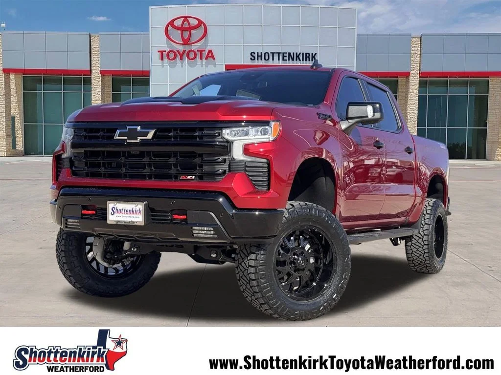 Used 2025 Red Chevrolet LT Trail Boss image 1