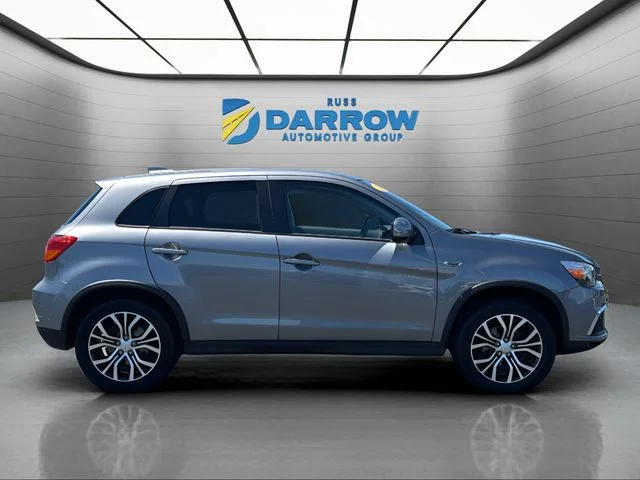 Used 2018 Gray Mitsubishi  image 6