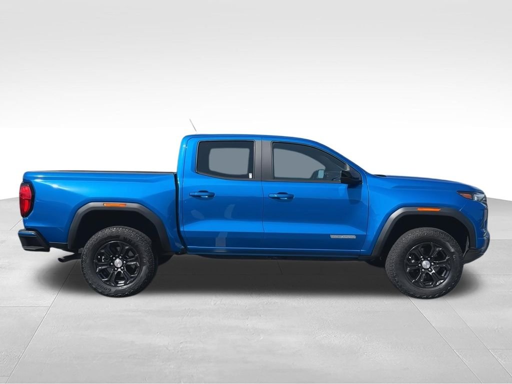 Used 2024 Blue GMC Elevation image 9