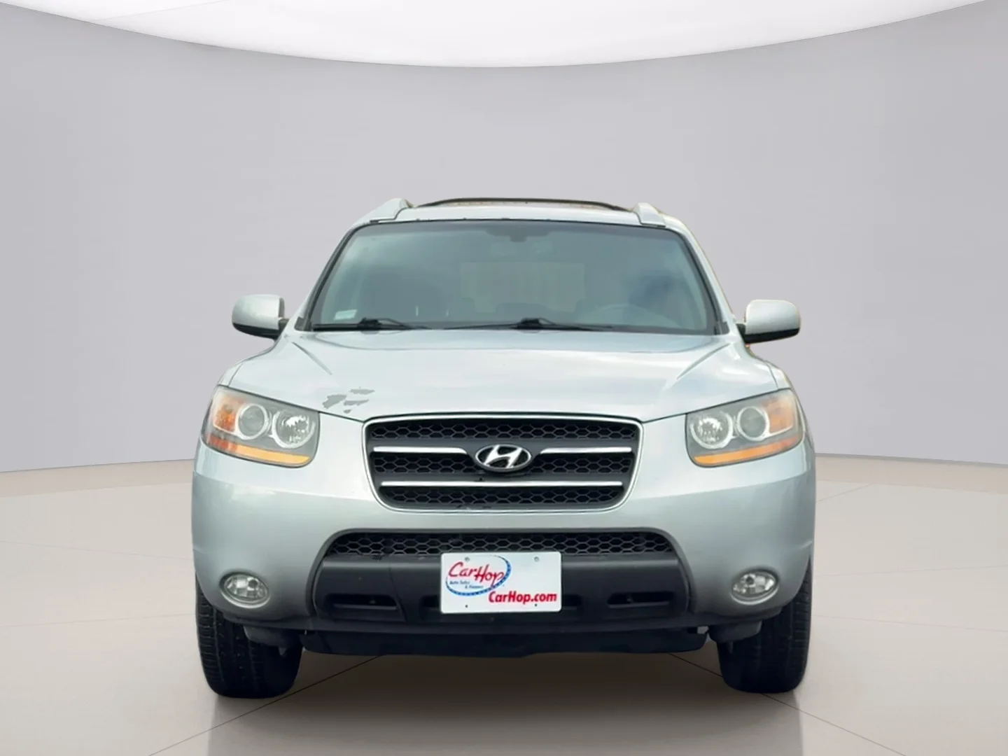 Used 2009 Silver Hyundai SE image 2