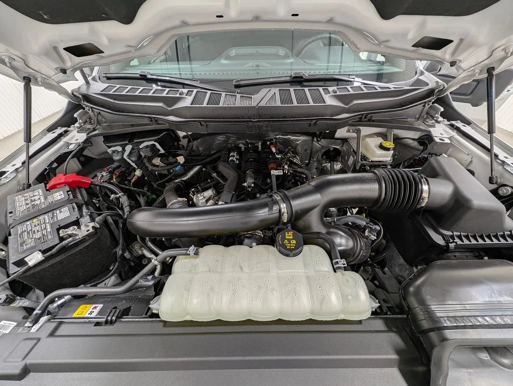 New 2026 Avalanche Ford XLT image 27