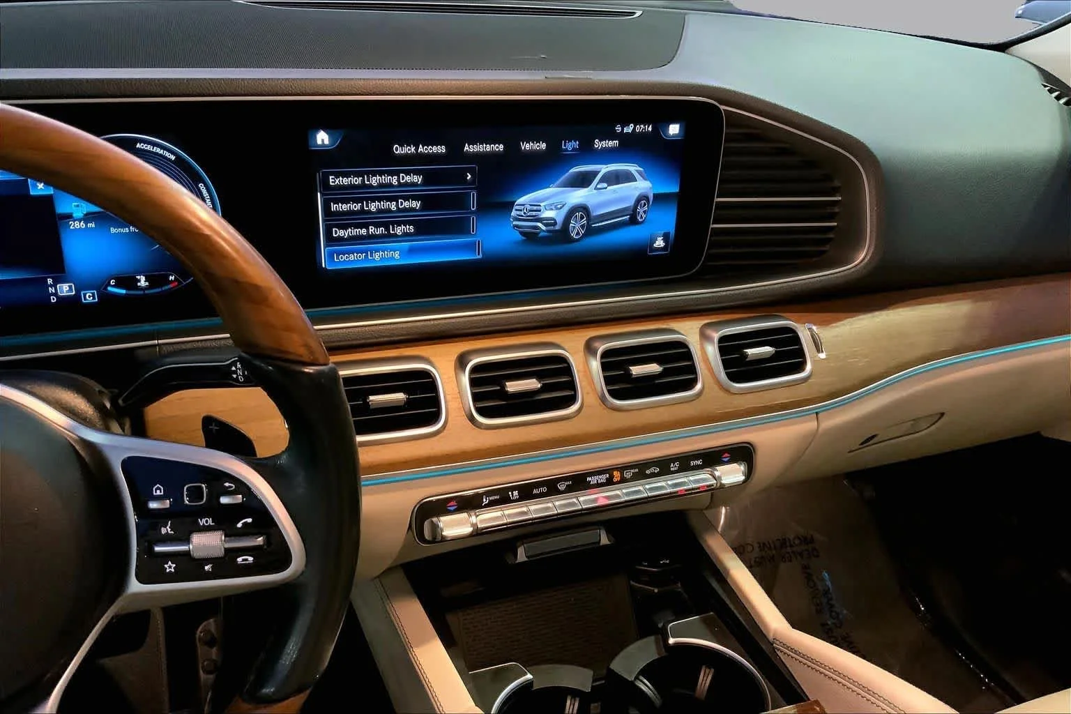 Used 2021 designo Diamond White Bright Mercedes-Benz GLE 350 image 6