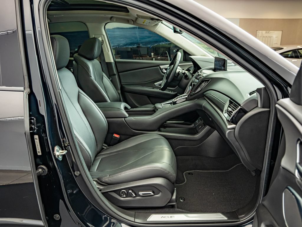 Used 2021 Black Acura  image 37