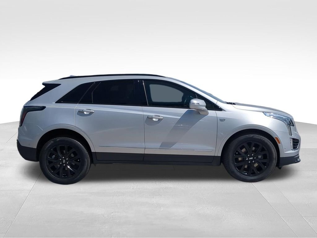 Used 2020 Silver Cadillac Sport image 3