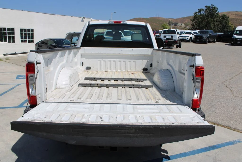 Used 2019 White Ford XL image 11