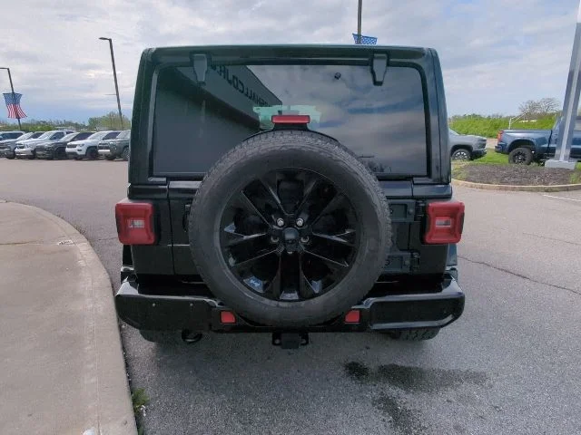 Used 2022 Black Jeep Unlimited Sahara High Altitude image 29