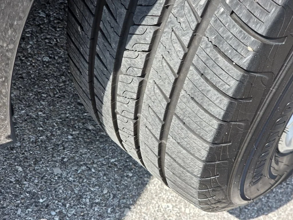 Used 2018  Audi Premium image 22
