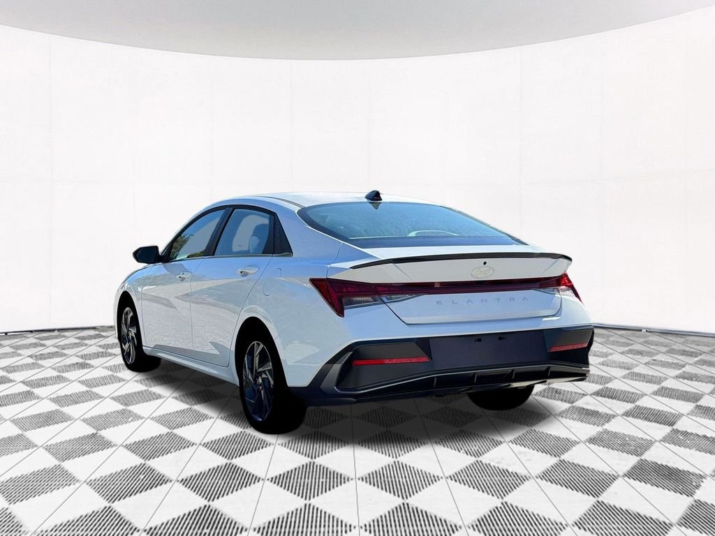 New 2026 White Hyundai SEL Sport image 8