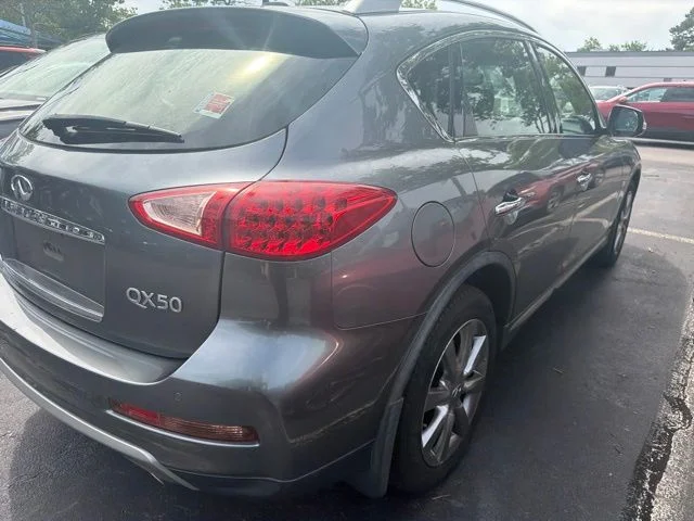 Used 2017 Graphite Shadow INFINITI Base image 10