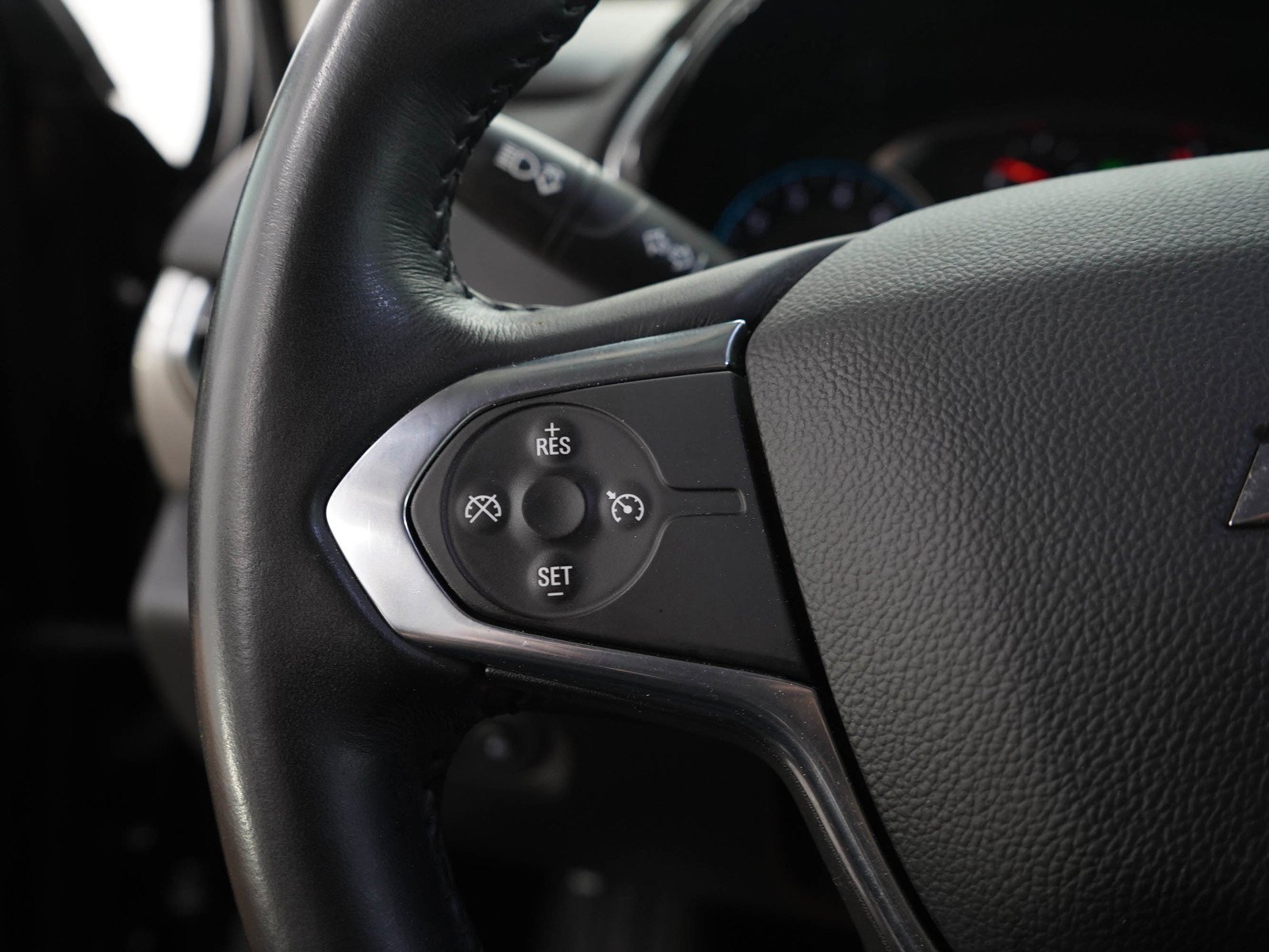 Used 2018 Mosaic Black Metallic Chevrolet Cloth w/1LT image 26