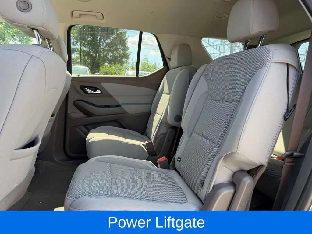 Used 2019 SATIN STEEL METALLIC Chevrolet LT Cloth image 17