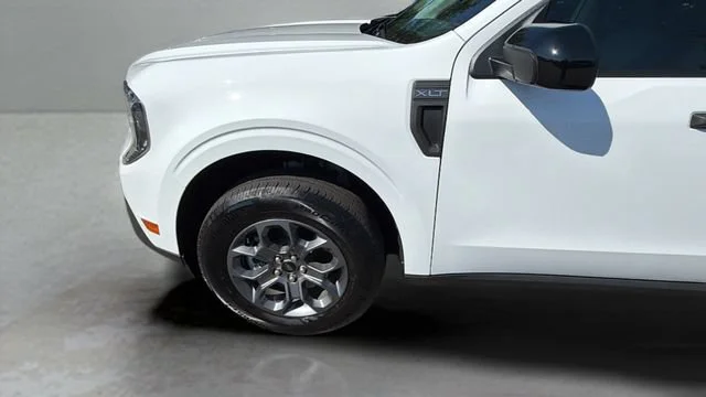 Used 2025 White Ford XLT image 36