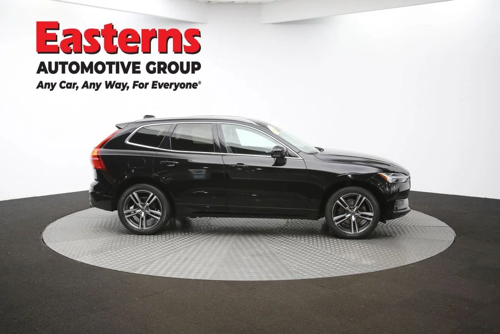 Used 2019 Black Volvo T5 Momentum image 47