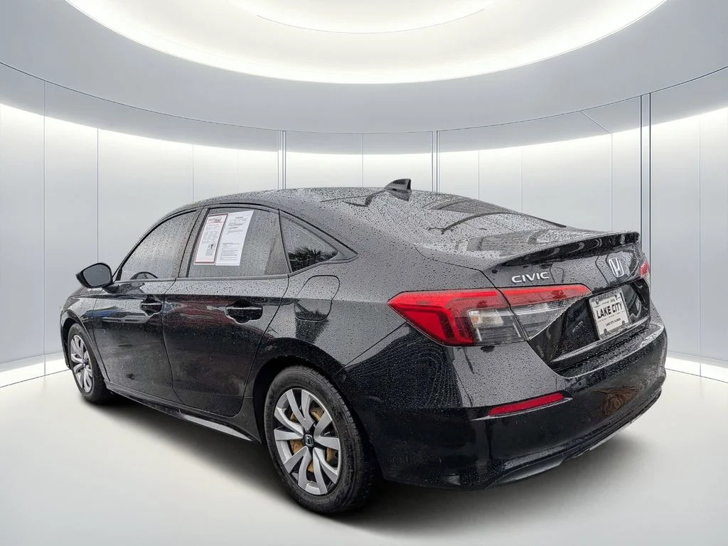 Used 2023  Honda Sport image 5