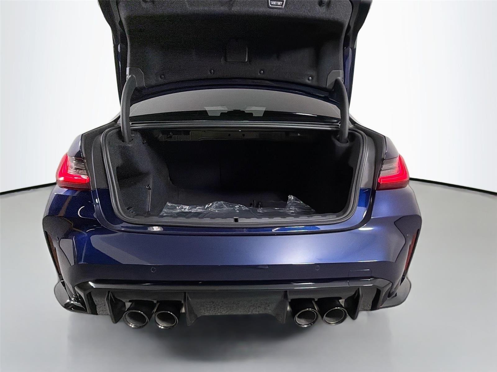 New 2026 Tanzanite Blue II Metallic BMW Competition image 25