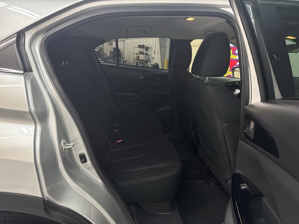 Used 2023 Silver Mitsubishi LE image 16