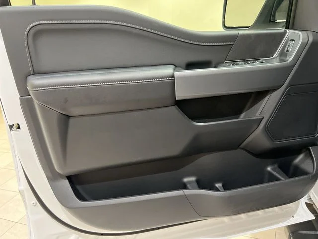 New 2026 Oxford White Ford XLT image 47