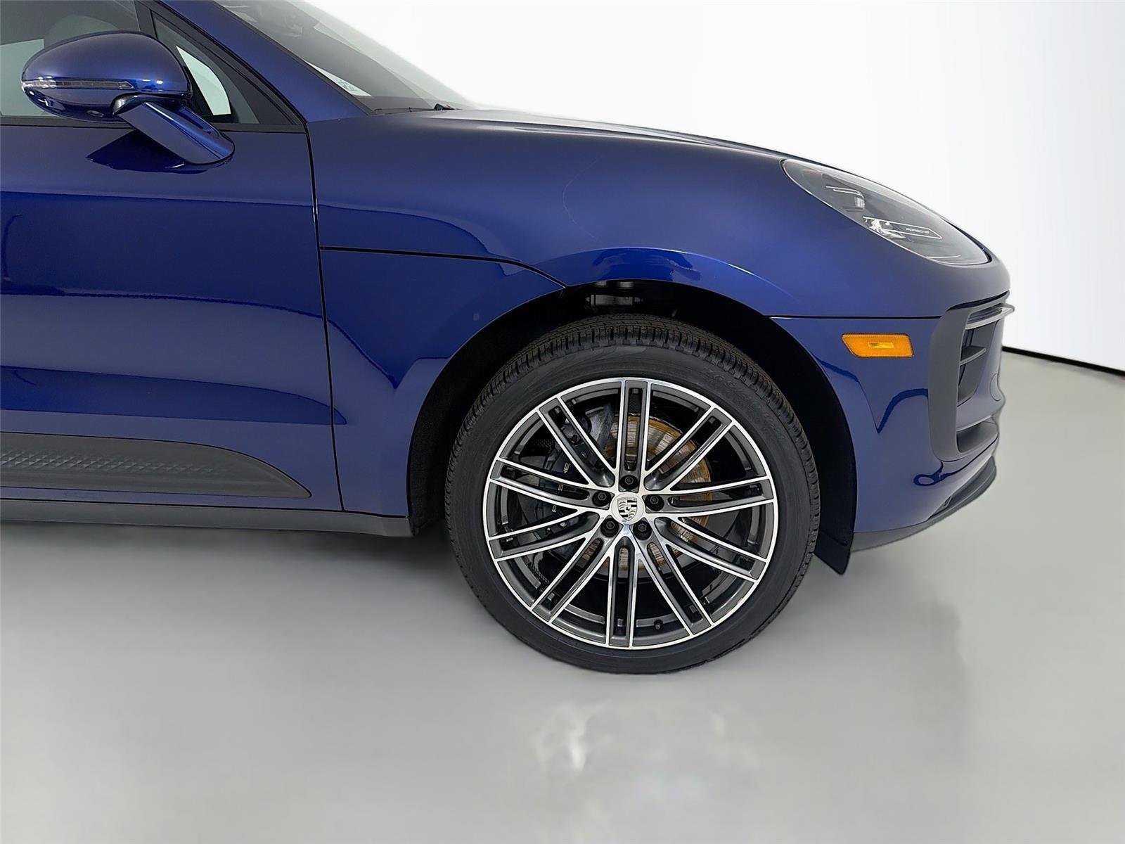Used 2026 Gentian Blue Metallic Porsche  image 30