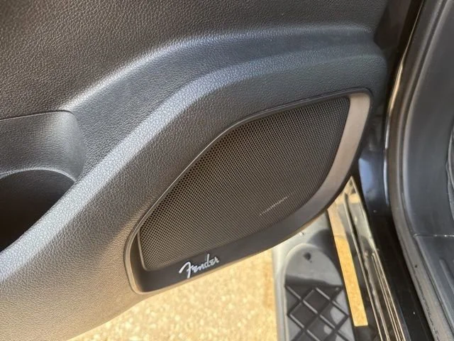 Used 2019 Magnetic Black Nissan SL image 15