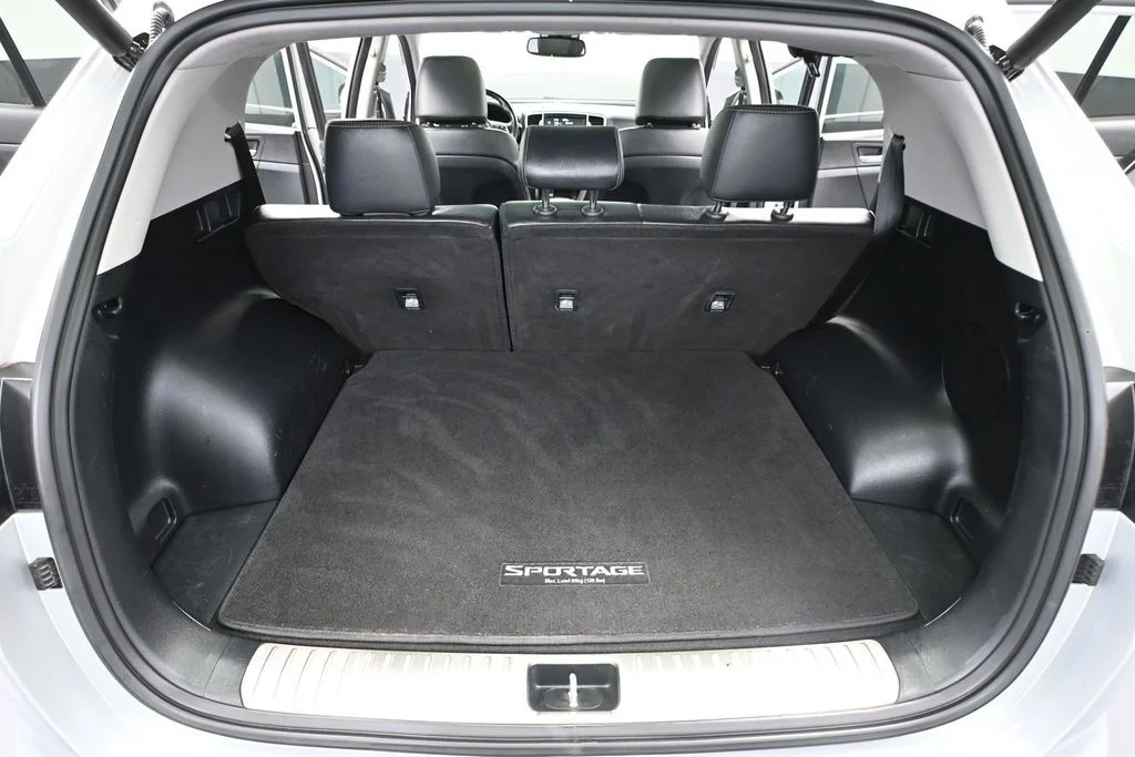 Used 2019 Silver Kia SX image 40