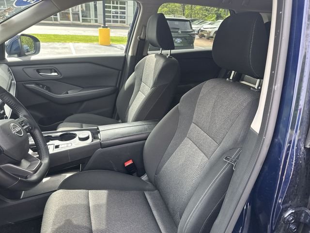 2025 Nissan Rogue SV - Photo 15