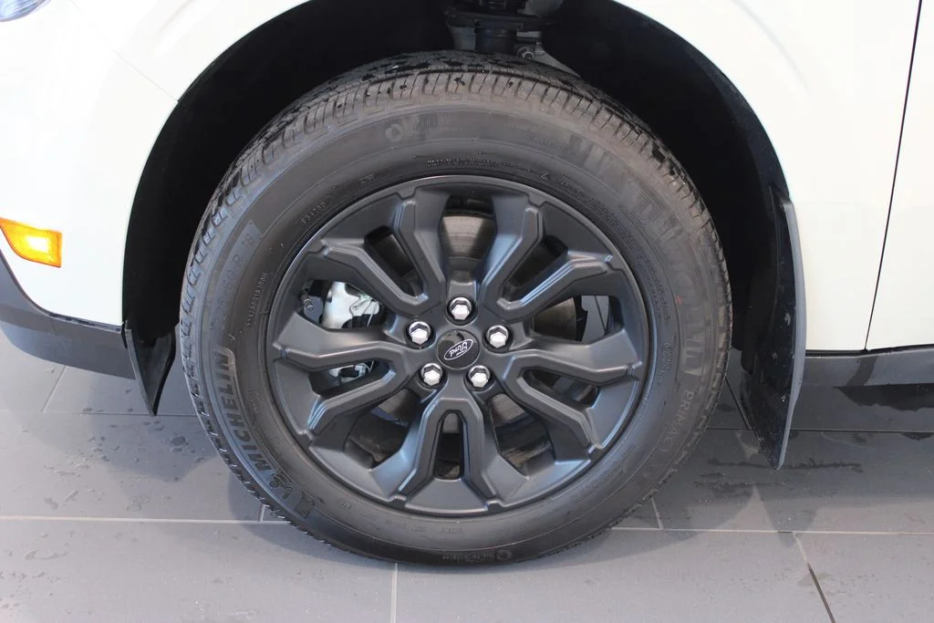 Used 2024  Ford XLT image 27