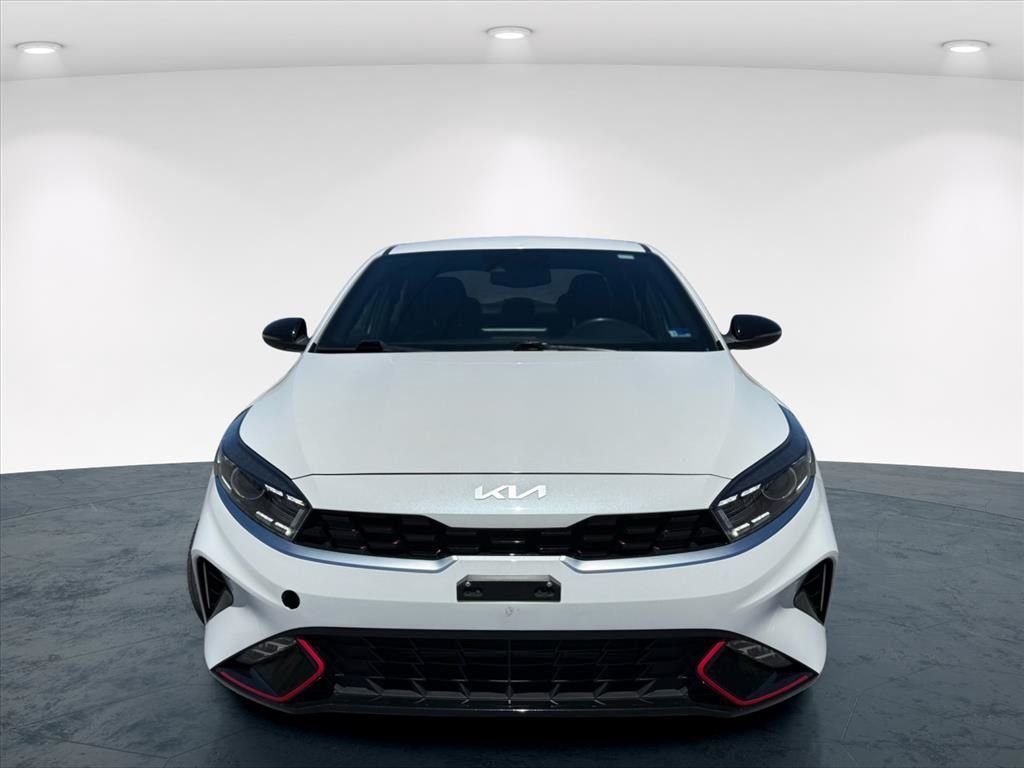 Used 2023 White Kia GT-Line image 14