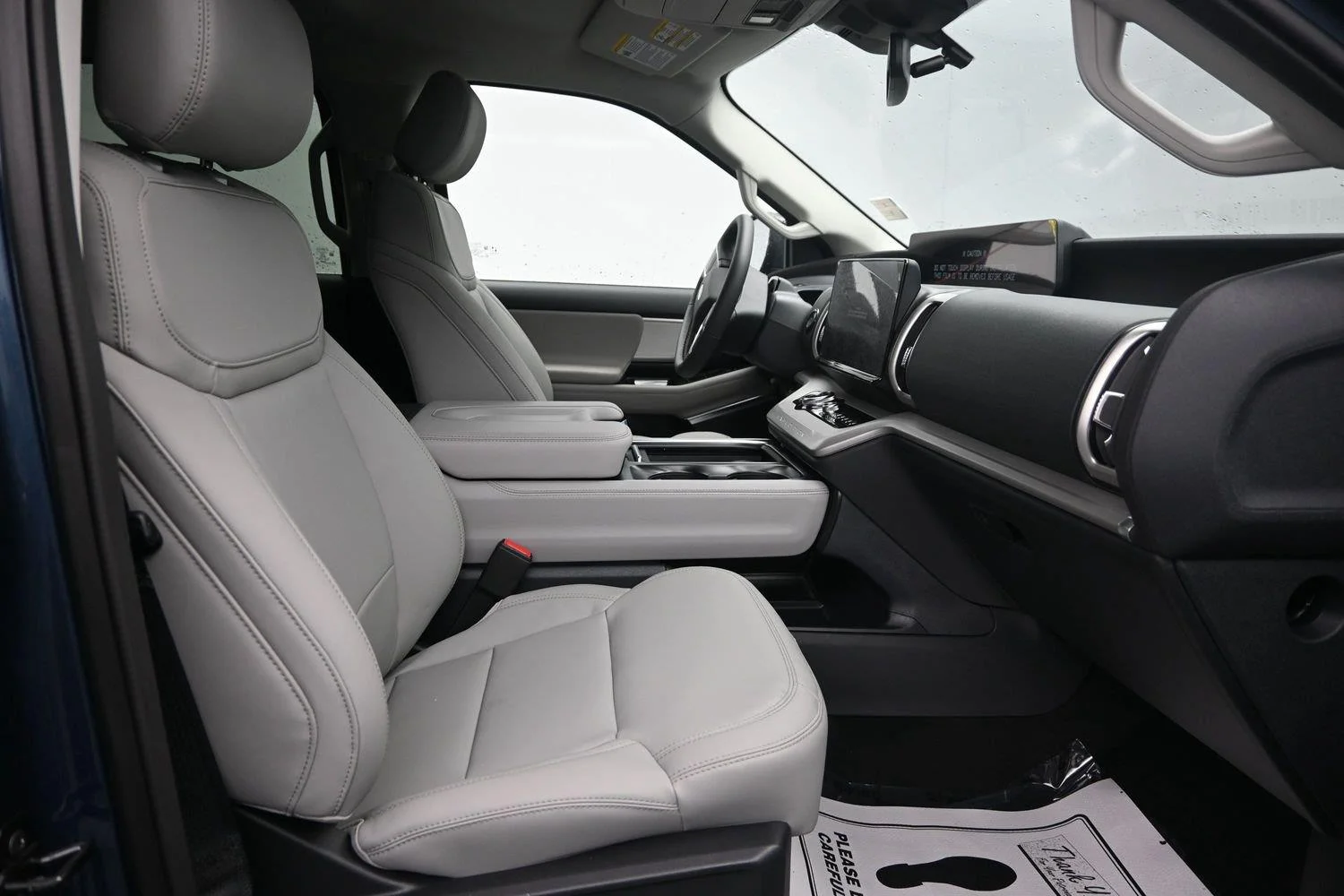 New 2027 Nocturnal Blue Metallic Ford MAX Active image 7