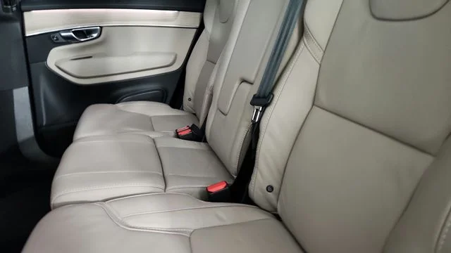 Used 2026 Crystal White Pearl Volvo B6 Ultra image 30
