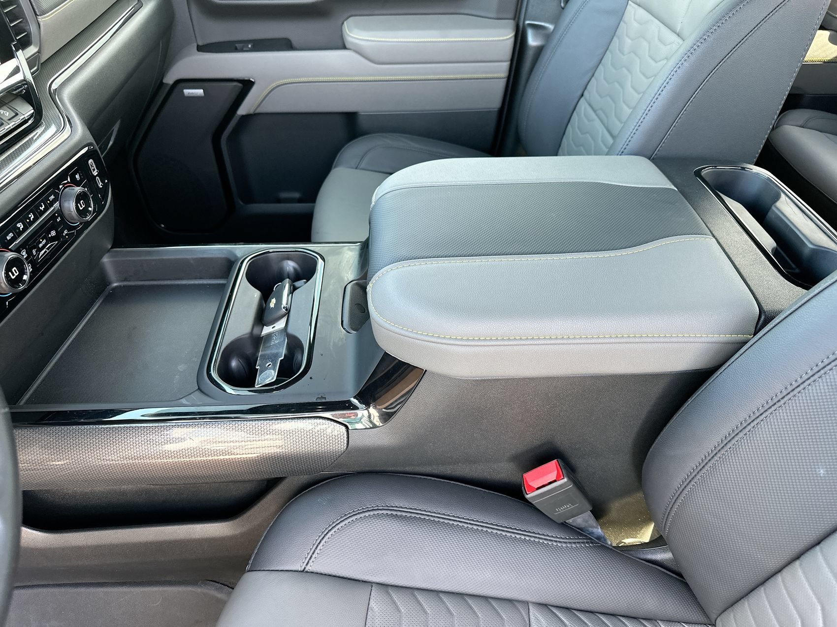 Used 2025 Summit White Chevrolet ZR2 image 21