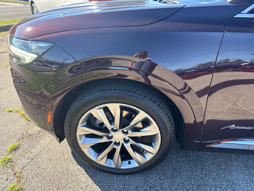 Used 2021 Red Buick Avenir image 10
