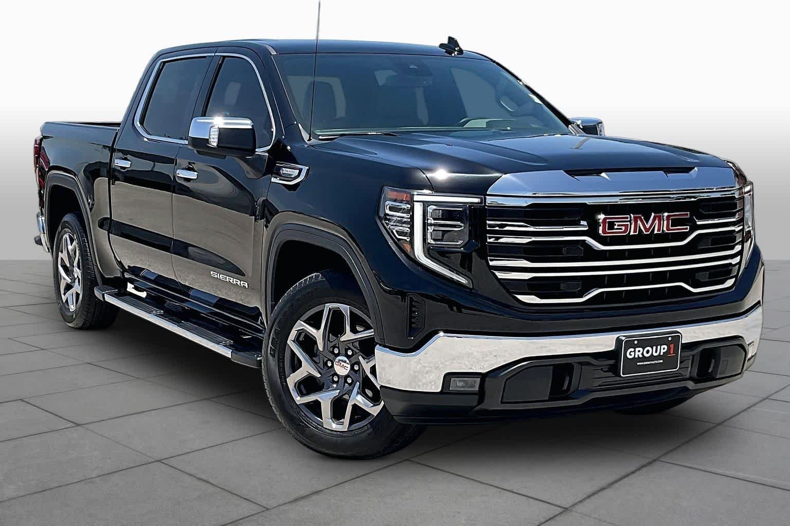 Used 2023 Onyx Black GMC SLT image 3
