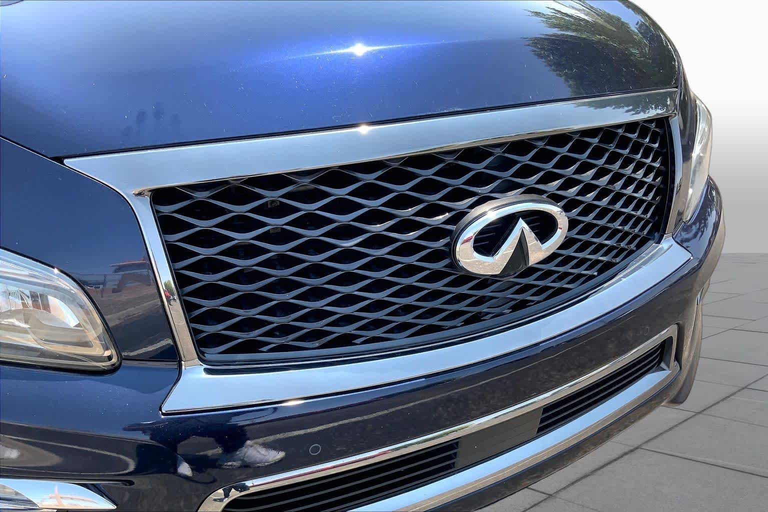 Used 2017 Hermosa Blue INFINITI Limited image 32
