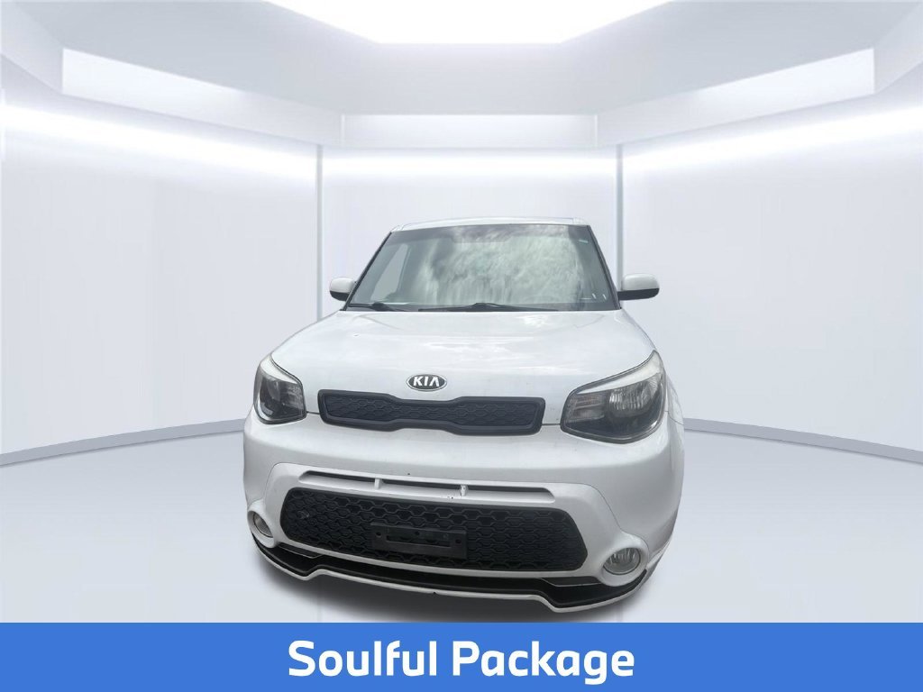 Used 2016 White Kia Plus image 2