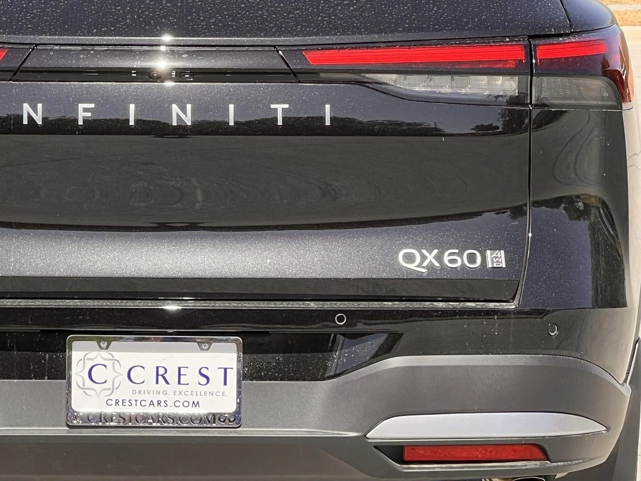 New 2027 MINERAL BLACK INFINITI Luxe AWD image 5