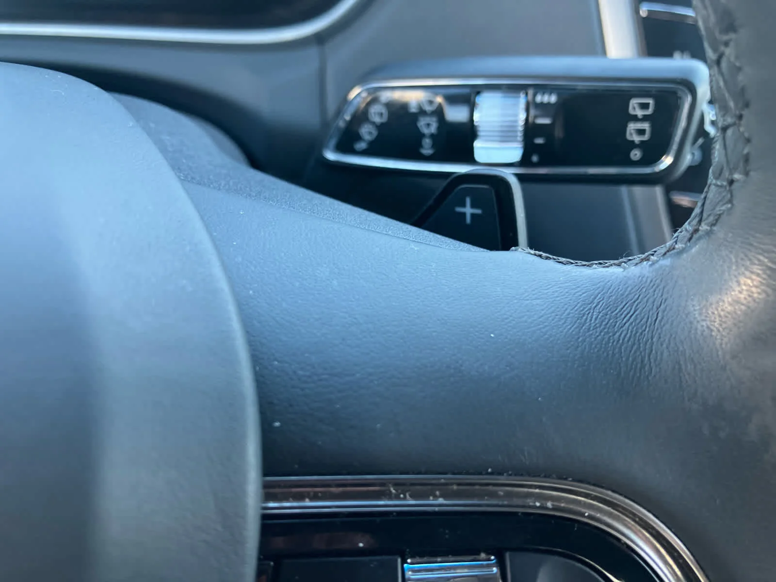 Used 2019 Rhapsody Blue Lincoln Reserve image 21