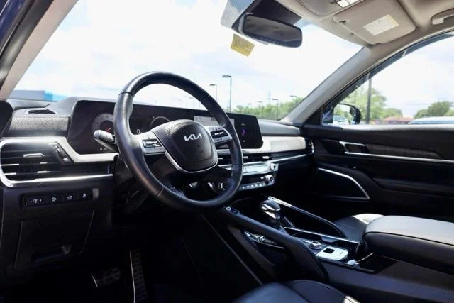 Used 2024 Black Kia SX image 20