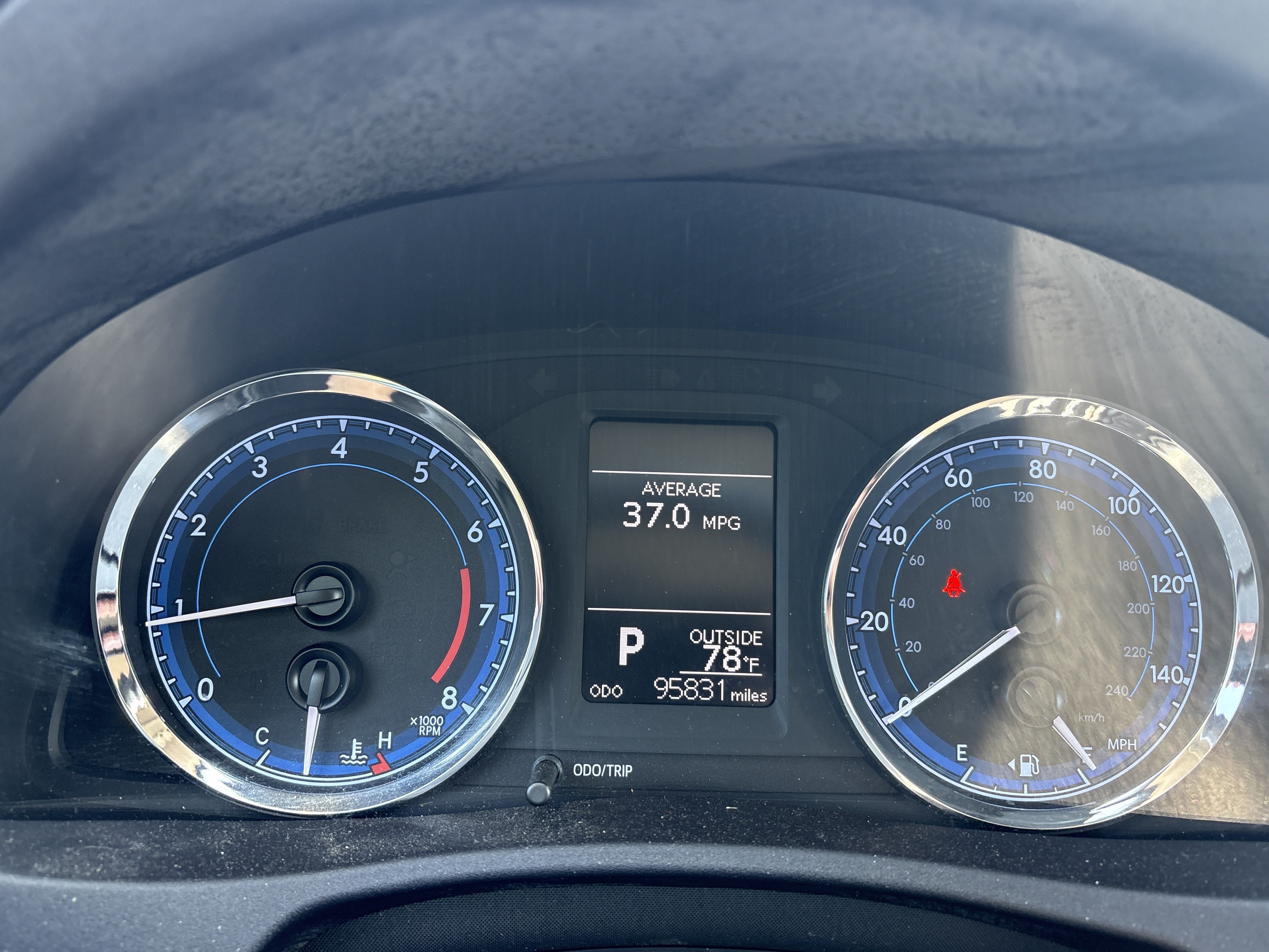 Used 2017 Slate Metallic Gray Toyota LE image 6