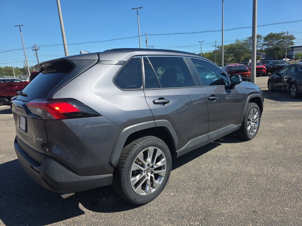 Certified Used 2022 Gray Toyota XLE Premium image 5