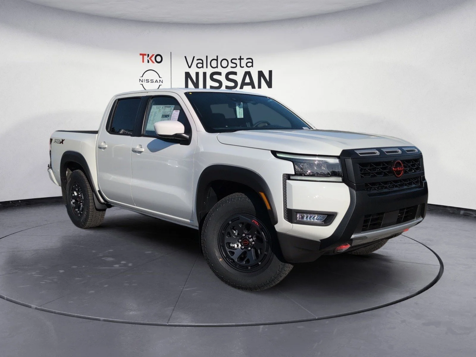 New 2026 Glacier White Nissan PRO-X image 2