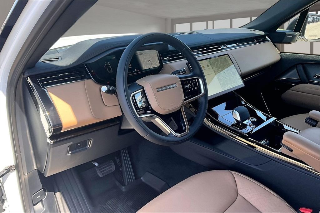 New 2026 Fuji White LAND ROVER SE image 6