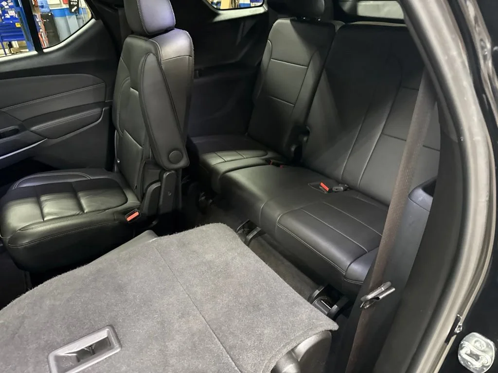 Used 2023 MOSAIC BLACK METALLIC Chevrolet LT Leather image 13