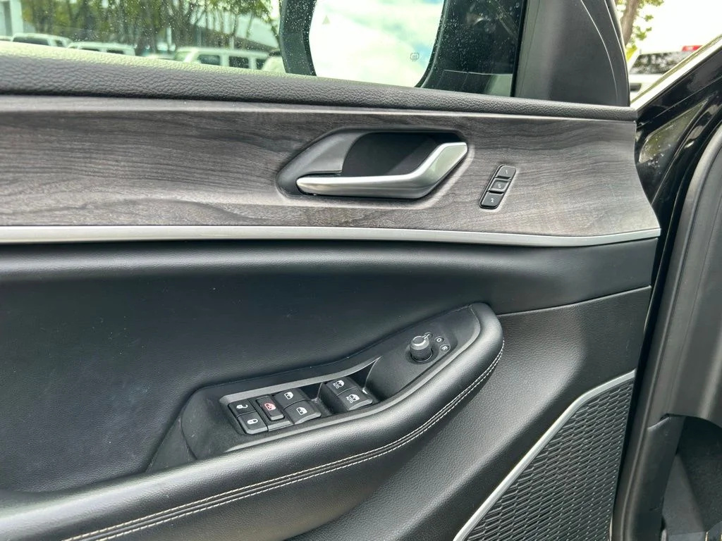 Certified Used 2021 Black Jeep Limited image 16