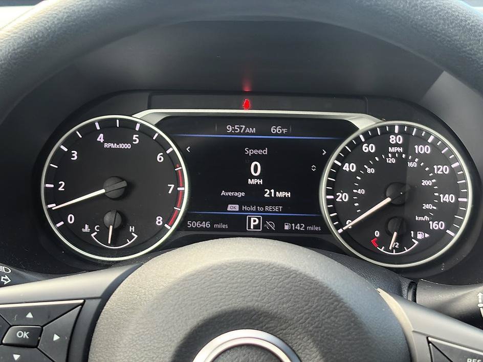 Used 2025 Super Black Nissan SV image 31