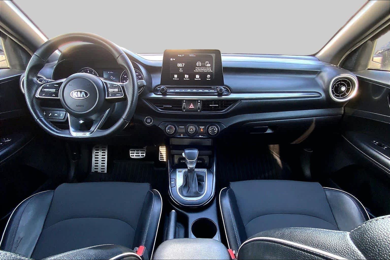 Used 2021 Snow White Pearl Kia GT-Line image 16
