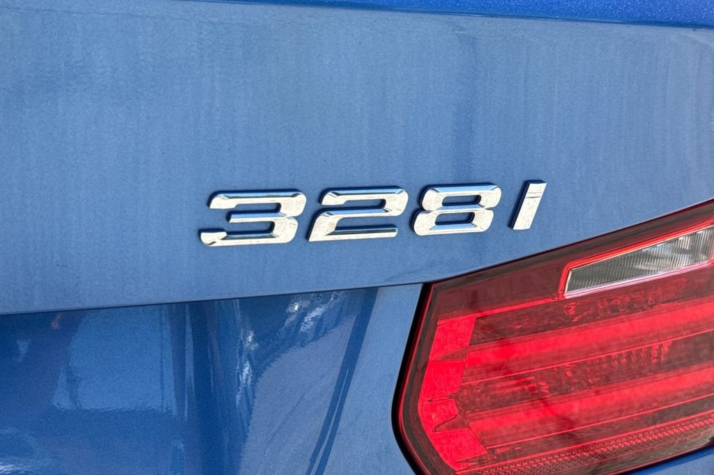 Used 2013 Blue BMW 328i image 9